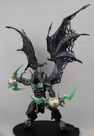 Stan - חנות ה-Merchandise למעריצים מכל הסוגים Blizzard New WITH BOX World of Warcraft Demon Form illidan Stormrage Action Figure Toy